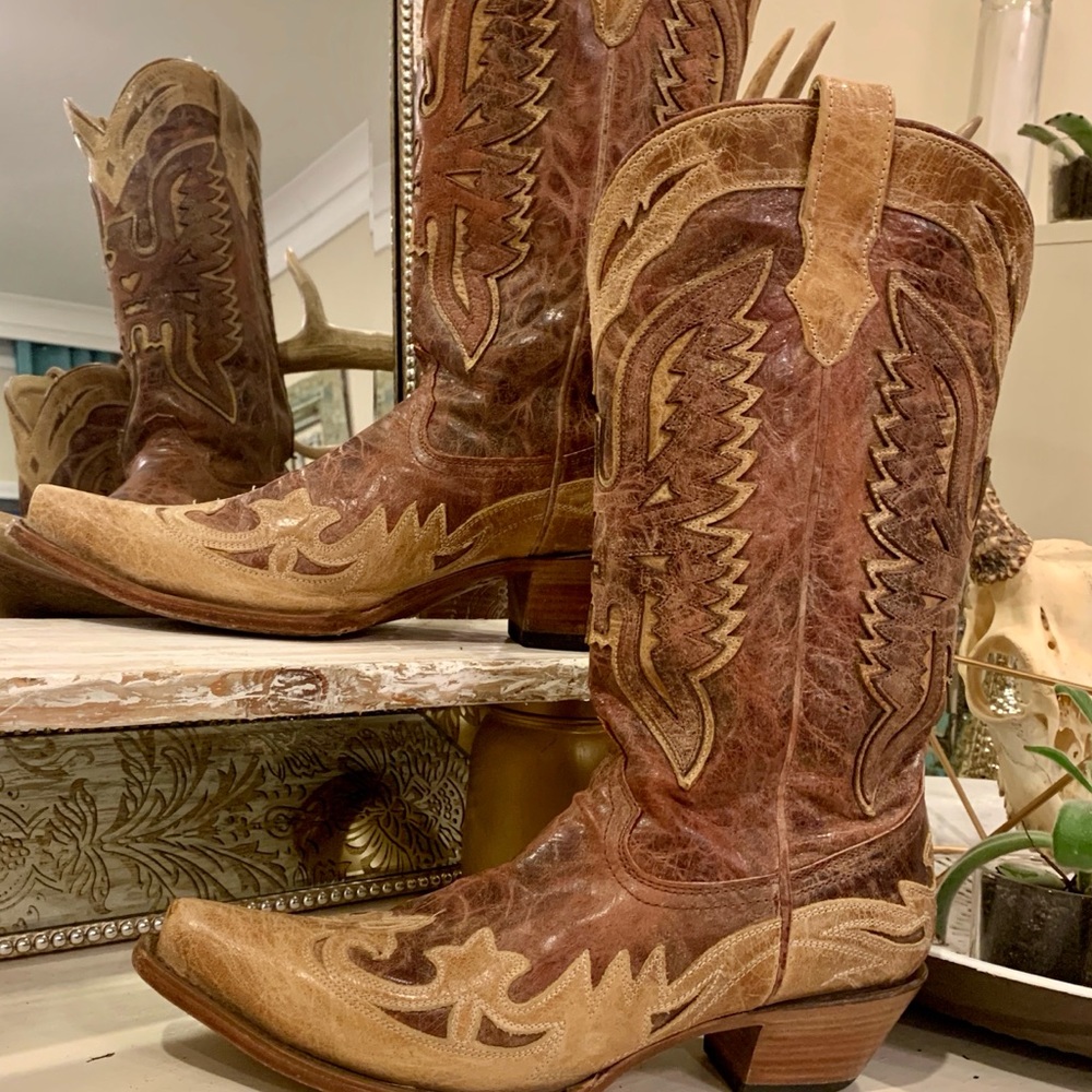Corral boots